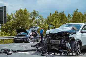 Unfall bei Diemelstadt: Kleinkind und zwei Frauen schwer verletzt