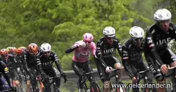LIVE Giro d’Italia | Viertal begint met kleine voorsprong aan slotklim: mengt Pogacar zich nog?
