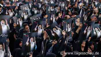 Der Iran zwischen Staatstrauer und Schadenfreude nach Raisis Tod