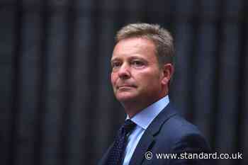 Tory MP Craig Mackinlay tells of losing hands and feet in sepsis ordeal
