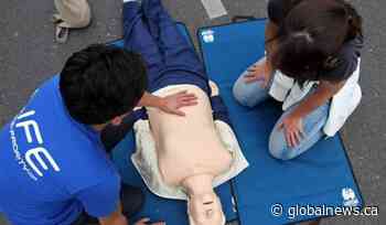 B.C. government considering making CPR training mandatory in high schools