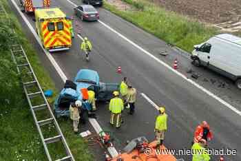 Verkeershinder op E313 richting Luik door ongeval in Diepenbeek