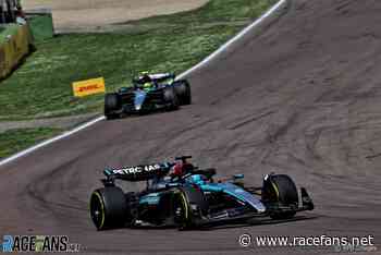 How Russell resisted losing position to Hamilton “for no reason” with extra stop | Formula 1