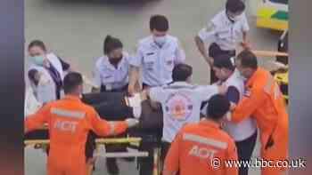 Injured Singapore Airlines passenger carried off flight
