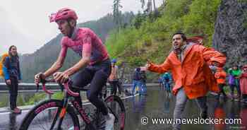 LIVE Giro d’Italia | Peloton vanaf start alweer aan het klimmen: wie gaat er in de kopgroep?