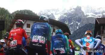 LIVE Giro d’Italia | Strijd voor vroege vlucht is begonnen in loodzware bergetappe