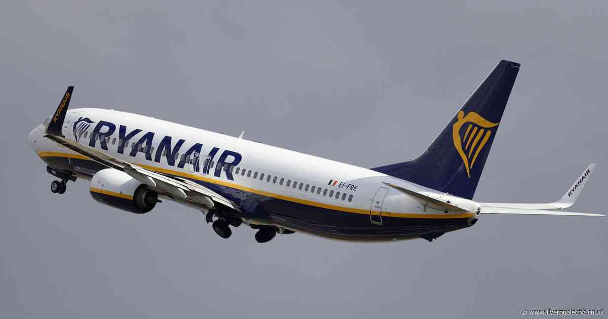 Ryanair announces big £8 change coming to all flights this summer