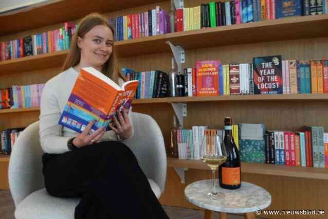 In winkel van Jolien (32) kan je boeken lezen met aangepaste wijnen: “Een thriller? Daar past een glaasje rood bij”