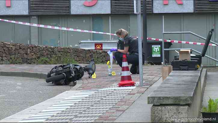 Lelystad - Schietincident Boswijk Lelystad: 'Personen op scooter zijn beschoten'