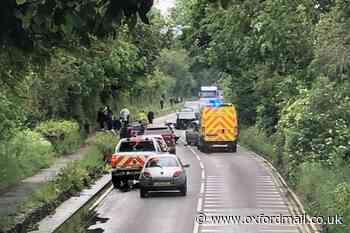 Abingdon: A415 road closed due to crash