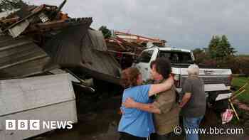 Several dead in Iowa as storms batter Midwest