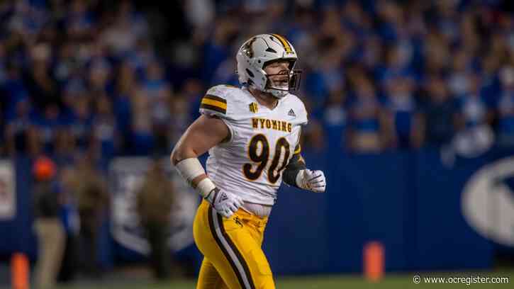 USC adds Wyoming transfer Gavin Meyer to defensive line