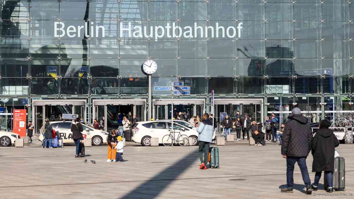 Zugverkehr nach Unfall in Berlin beeinträchtigt