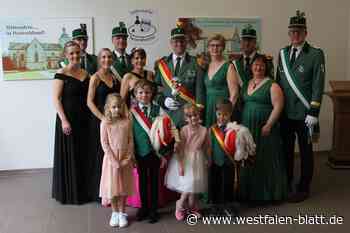 Neuenheerse: Kleine Majestäten laden zum Kinderschützenfest
