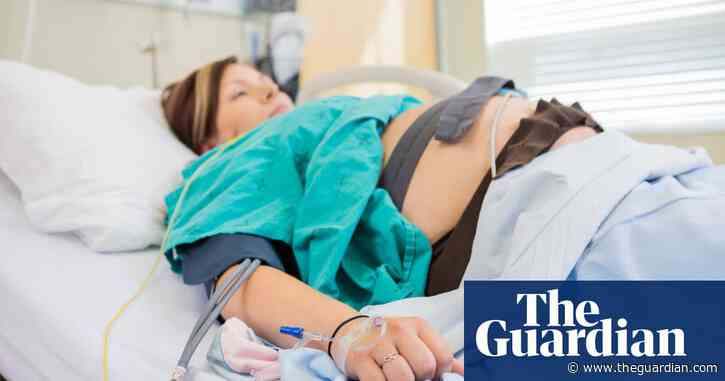 Epidural in labour can reduce risk of serious complications by 35%, study finds