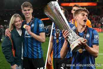 VIDEO. “Ik voel me zó gelukkig”: Charles De Ketelaere viert Europa League-winst met vriendin Jozefien en laat zijn danspasjes zien