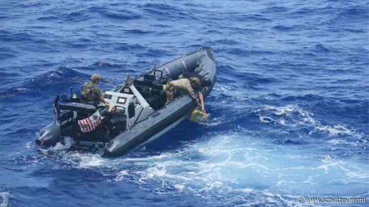 Britse kustwacht vist 2,5 ton cocaïne uit Caribische Zee