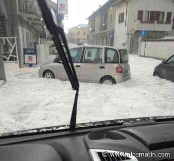 Jusqu'à 40 centimètres par endroits... Les images des impressionnantes chutes de grêle à Turin