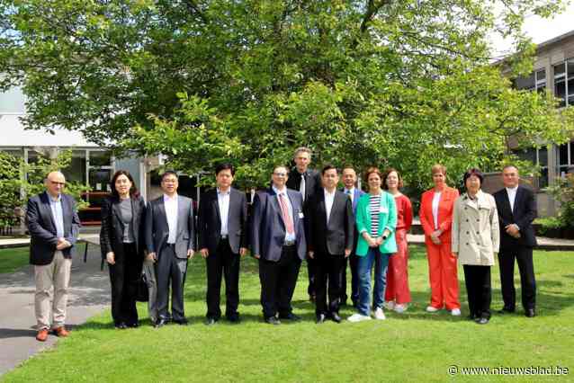 Chinese delegatie bezoekt IHKA