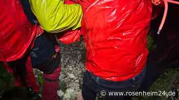 „Wahnsinn“ in Österreich: Bergsteiger barfuß, in Jeans und unterkühlt von Klettersteig gerettet