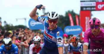 Tim Merlier slaat toe in massasprint en houdt Jonathan Milan van vierde ritzege in Giro