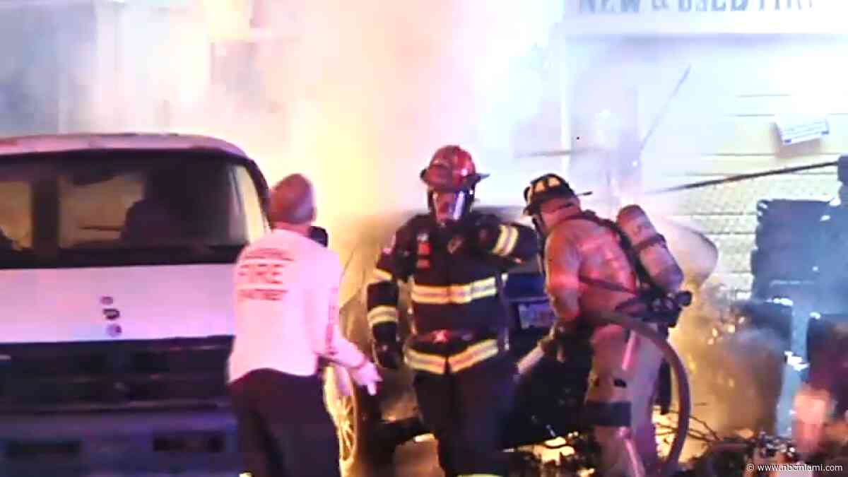 1 person killed, 3 injured in fiery crash in Lauderhill