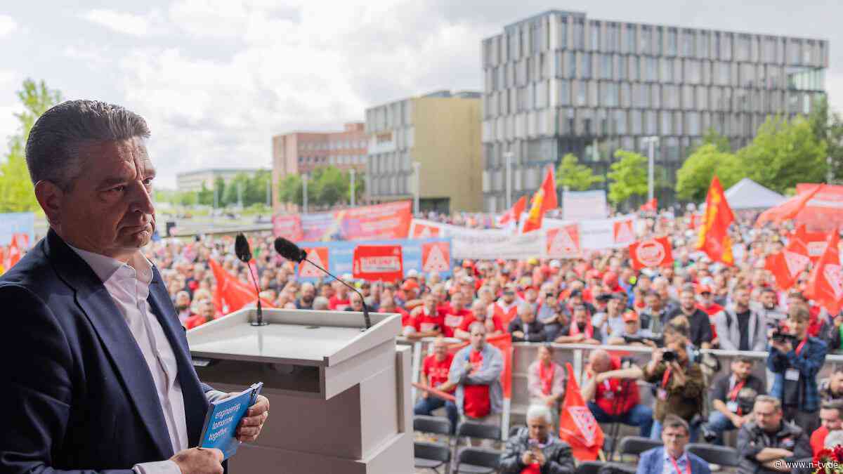 Proteste gegen Teilverkauf: Thyssenkrupp stimmt für Investor-Einstieg ins Stahlgeschäft