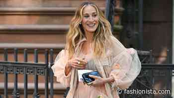 Forget Punxsutawney Phil: Carrie Bradshaw Confirms Spring's Arrival in Simone Rocha
