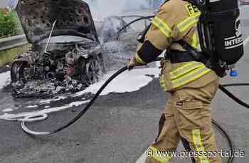 FW-OLL: Brand auf der Autobahnausfahrt: Mercedes geht in Flammen auf