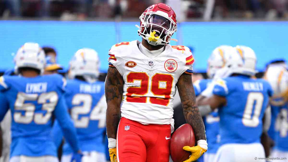 Steelers sign former Chiefs running back just days after veteran was released