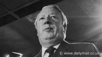 EPHRAIM HARDCASTLE: Rishi briefing the King before he called a snap election sharply contrasts with Ted Heath - who left the Queen unamused