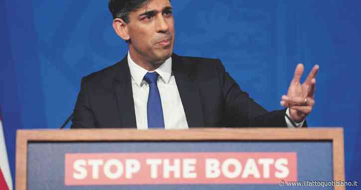 Sunak fa la mossa dei barconi: voto anticipato al 4 luglio per paura del boom di migranti in estate. E il “piano Ruanda” è già un fallimento