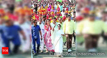 In first Kolkata rally, CM Mamata Banerjee targets turncoats, praises old-timers