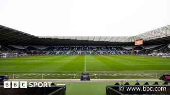 Swansea.com Stadium 'too big' for Ospreys