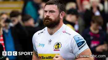 Exeter prop Street signs new contract