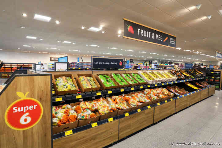 Aldi ‘hammers down on prices’ as it slashes cost of fruit and veg