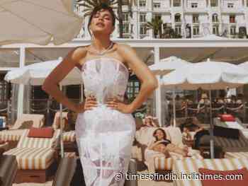 Jacqueline's white French Riviera moment