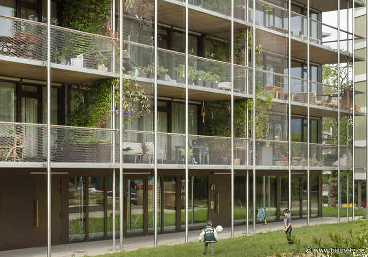Vertikaler Garten statt Villa
 - Geschosswohnen von Atelier Bonnet Architectes bei Genf