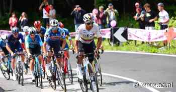 LIVE Giro d’Italia | Van Dijke moet lossen uit kopgroep op eerste klim