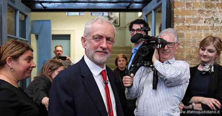 Elezioni in Gran Bretagna, Jeremy Corbyn si candida da indipendente: il Labour di Starmer lo espelle