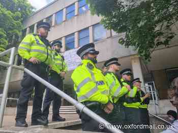 Oxford councillors support Palestine university protesters
