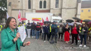 Erneute Demonstration gegen Lohndumping in Regensburg: „Führen sich auf wie Vollidioten“