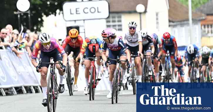 Lorena Wiebes beats stellar field to take first stage of RideLondon Classique