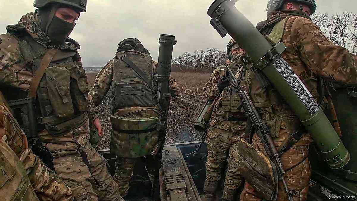 "Krieg mit Ressourcen verstärkt": London: Russisches Afrikakorps kämpft in Charkiw