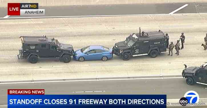 91 Freeway in Anaheim Hills closed during police standoff