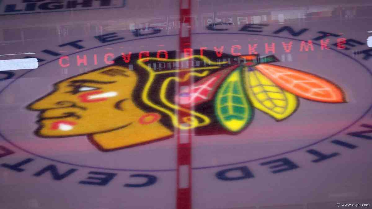 Blackhawks trade up with Islanders in 1st round