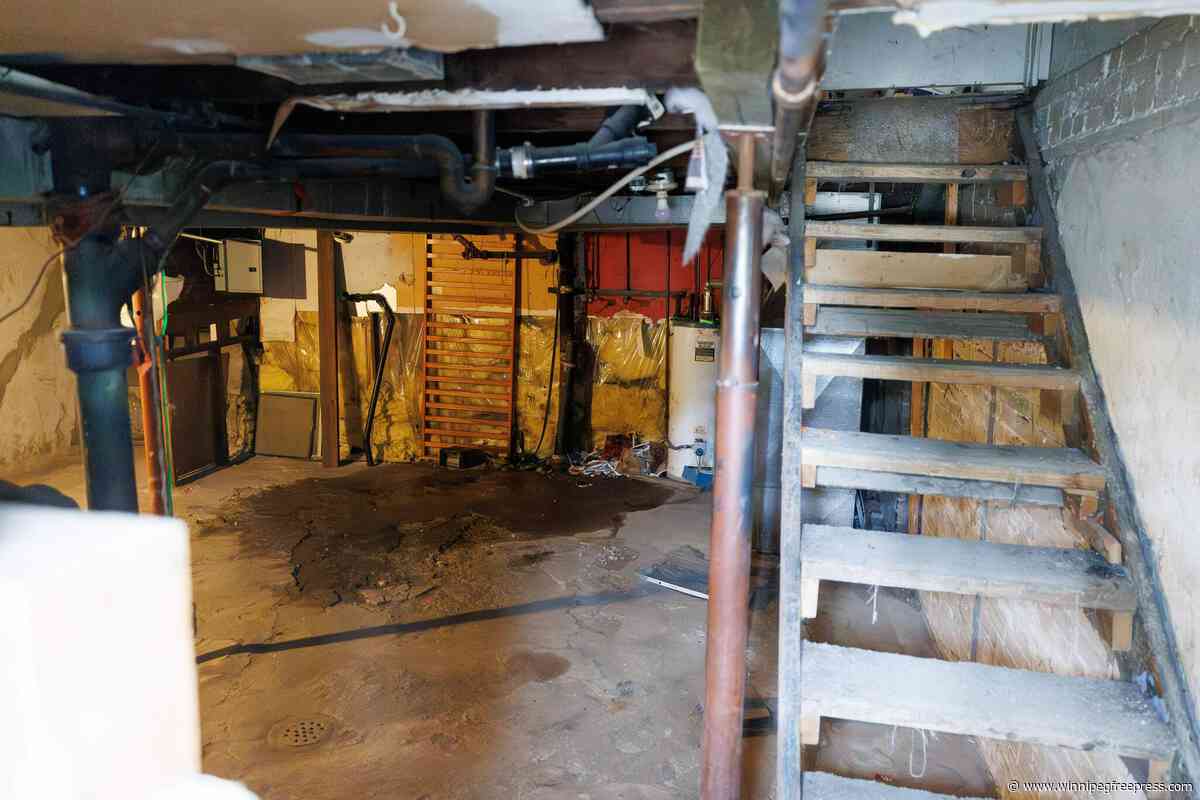 City orders owner to repair crumbling townhouses