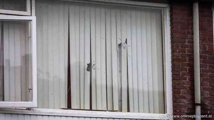Meerdere kogels afgevuurd op huis in Oss, straat afgezet