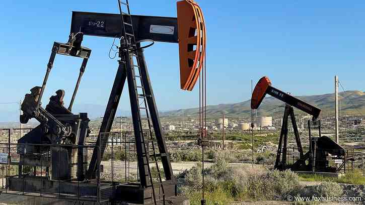 Oil on track for weekly loss over demand concerns