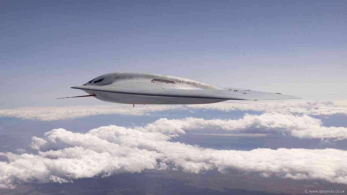 America's secretive $745M nuclear bomber takes flight in first aerial test